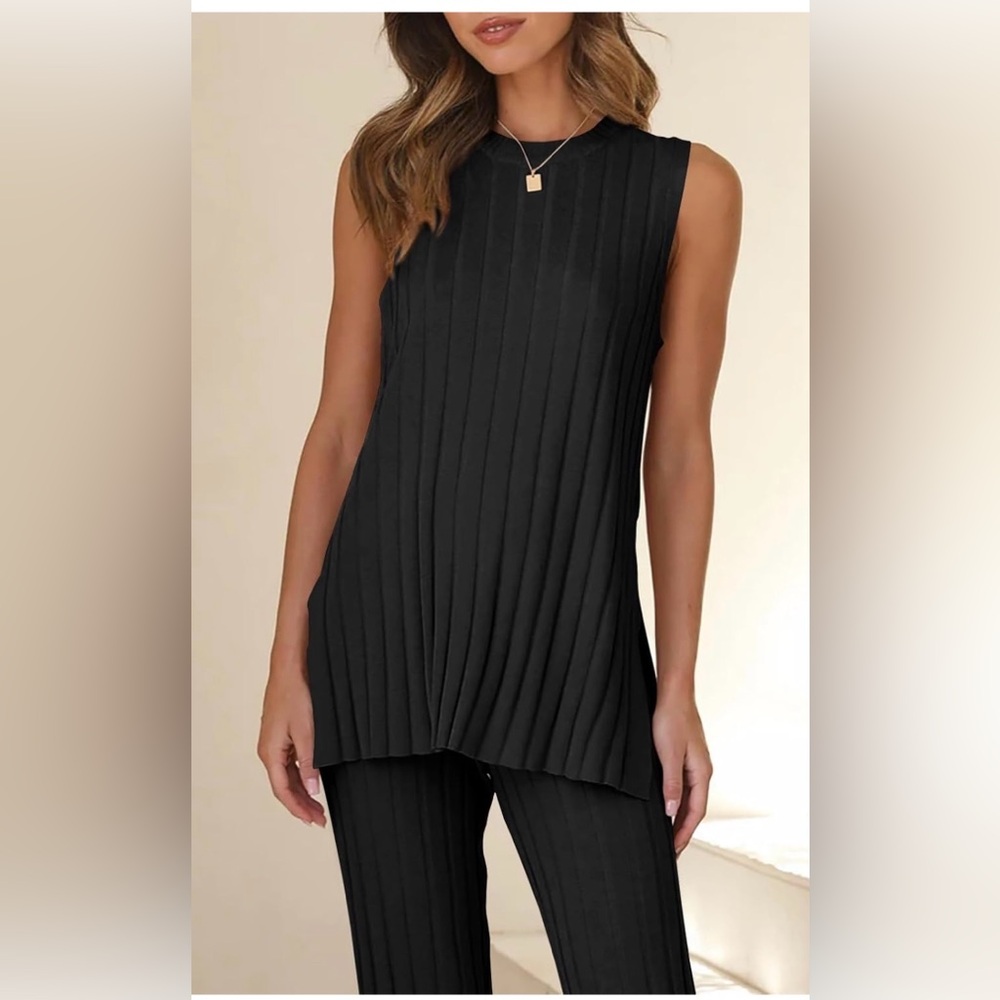 Sleeveless Black Ribbed Knit Set
